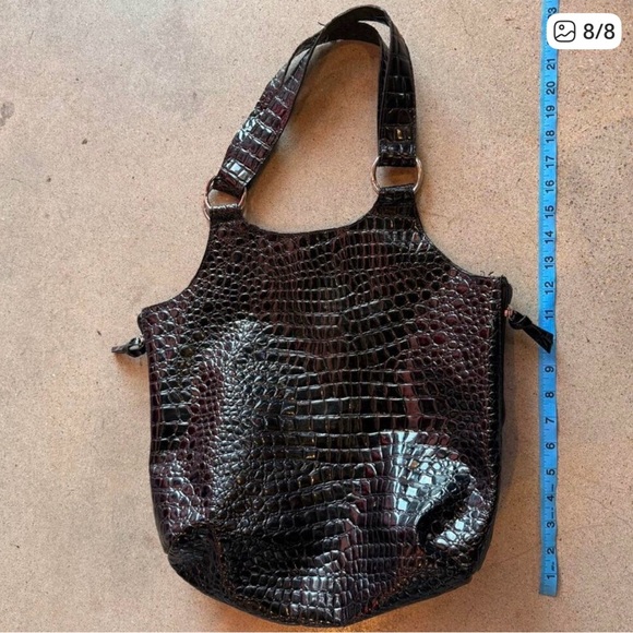 Lulus Handbags - Lulu's Black Crocodile-Embossed Shoulder Bag